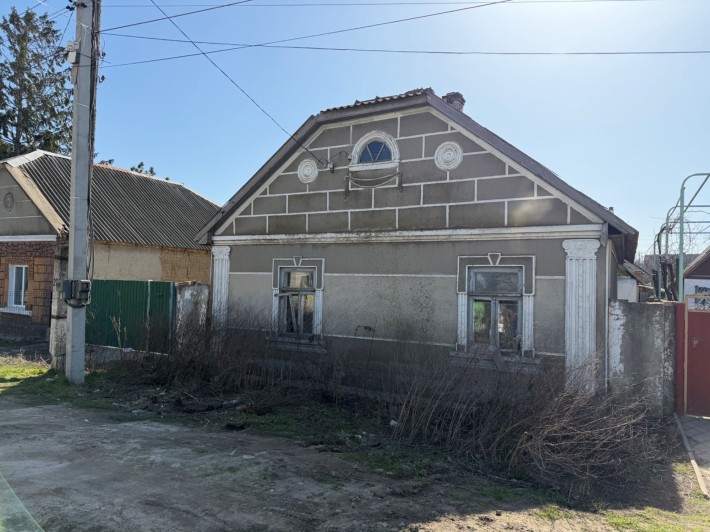 Продам дом-участок в городе Измаил, под снос или восстановление. - фото 1