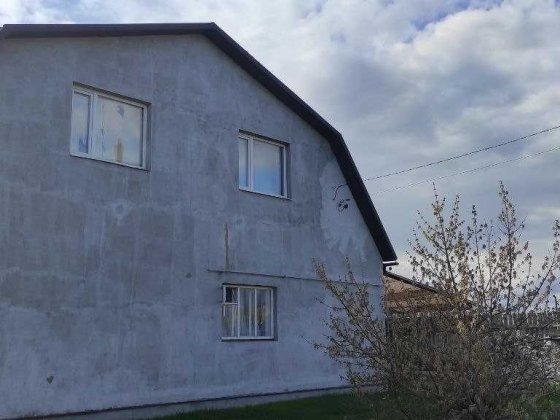 Продам просторний енергоефективний будинок в м.Ізюм. Изюм