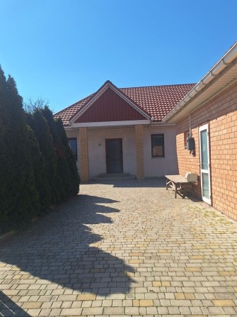 Продам шикарный 1 этажный дом 115м,цена 160т$ - фото 1
