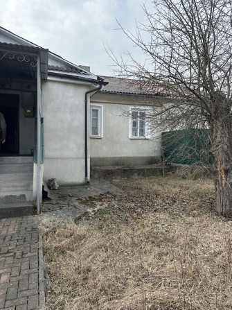 Продається частина будинку з окремим подвірʼям р-н Підзамче - фото 1