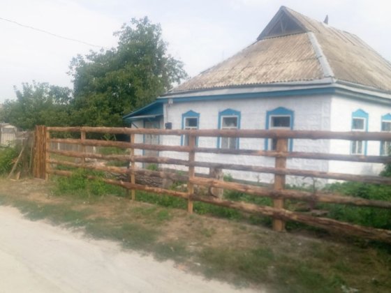 Будинок з великою земельною ділянкою Канів