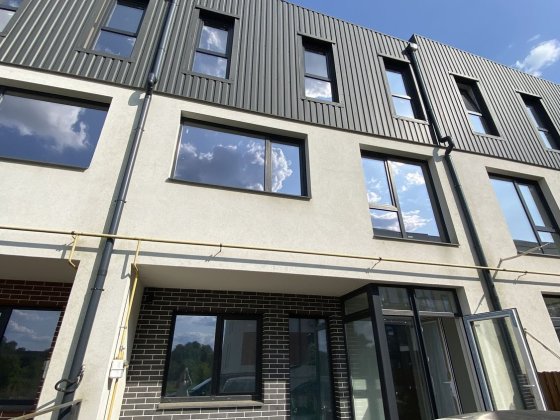 Таунхаус близько Києва, з газом та зручною інфраструктурою Гостомель