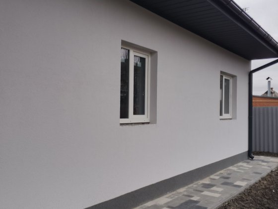 Продаю дом современной постройки в  тихом центре г.Мерефа Мерефа