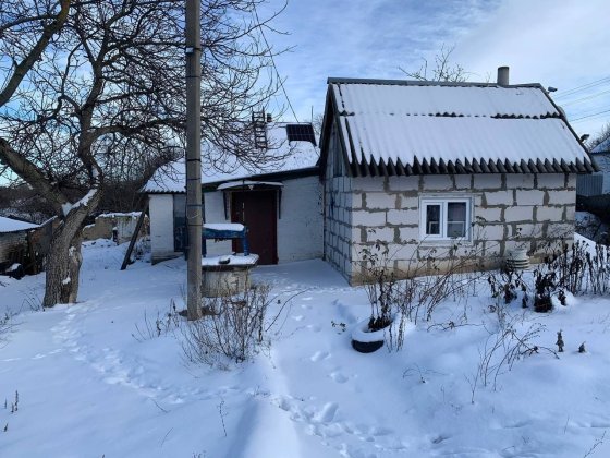 Продам будинок в смт. Комишня. Миргород