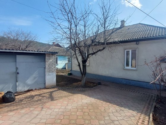 Продам будинок. Вул.Старицького,28. Могилев-Подольский
