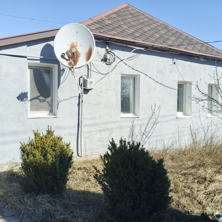 Продаю уютный и очень теплый дом г.Мерефа шикарный участок 27 соток - фото 1