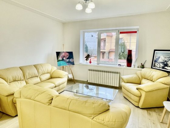 Продаж рощкішного та просторого будинку в Росвигово Мукачеве