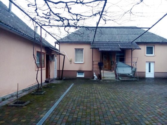 Будинок не далеко від Мукачева Мукачеве