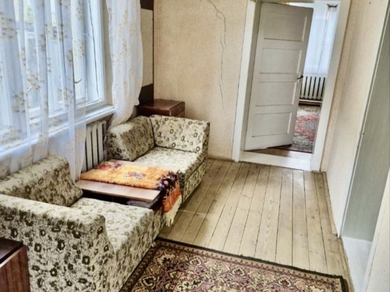 Прожаж будинку блисько Набережноі Мукачеве