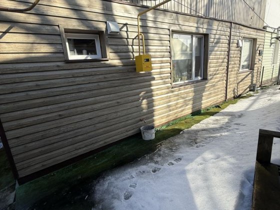 Продам частину будинку з новим ремонтом (2024р) — м. Звягель Звягель