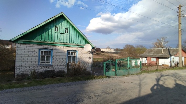 Продам будинок в м. Звягель - фото 1