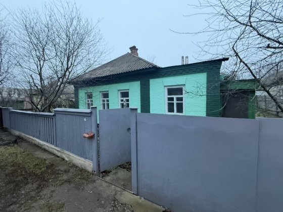 Продається  затишний цегляний будинок у приватному секторі Прилуки