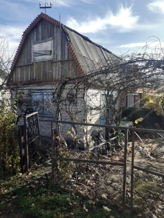 Затишна дача з колонкою - фото 1