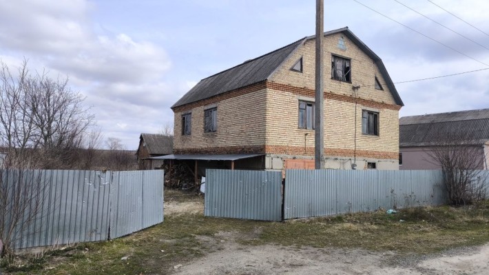 Будинок з земельною ділянкою 20 соток - фото 1