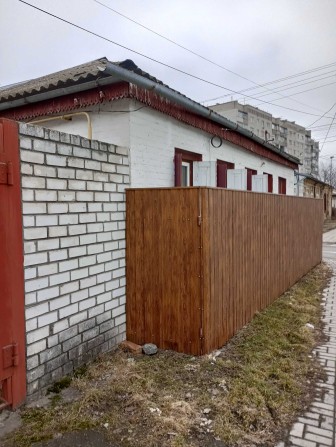 Будинок в центрі міста - фото 1