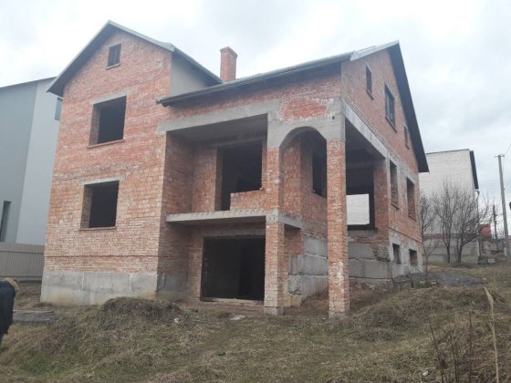 Бдинок незавершене будівництво Солець Трускавець