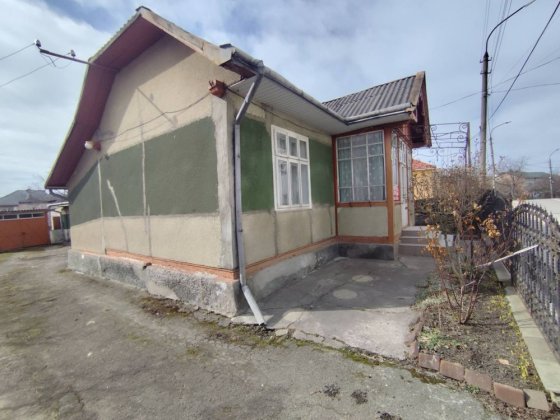 Продається будинок з гаражем і літньою кухнею,7 соток, вул.Данилишиних Трускавец