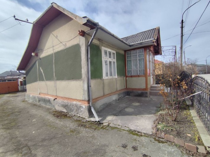 Продається будинок з гаражем і літньою кухнею,7 соток, вул.Данилишиних - фото 1