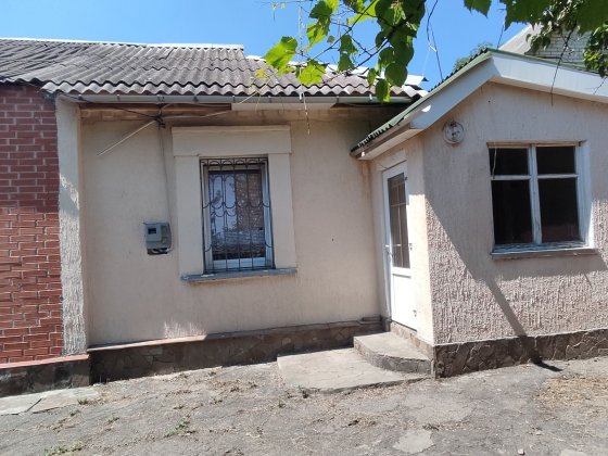 Продаж ч/ б,район центрального ринку Умань