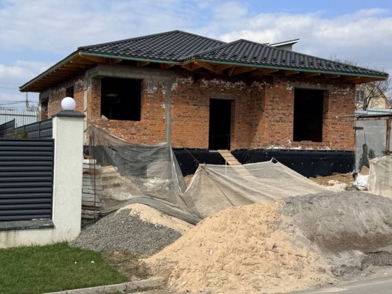 Просторий будинок район Лезенево, є цоколь + велика ділянка 43274 Хмельницкий