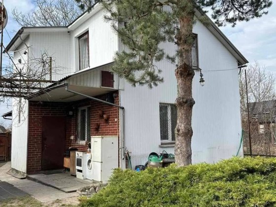 Продається 2х поверхова дача в Шептицькому Шептицький