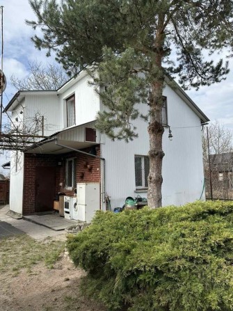 Продається цегляна дача в межах міста - фото 1