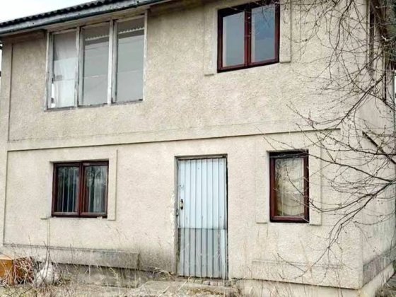 Продається цегляна дача в межах міста Шептицький