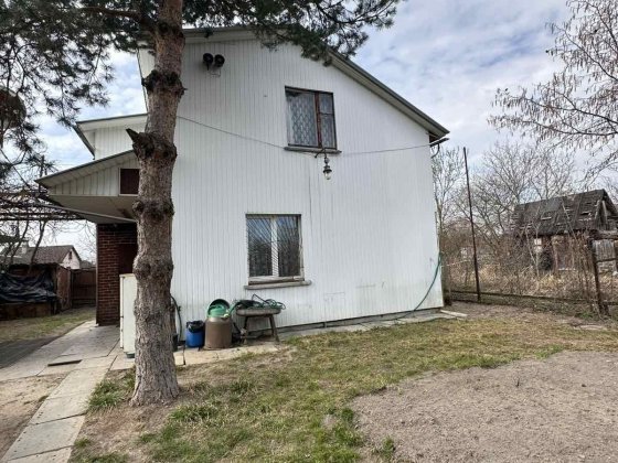 Продам 2х поверхову цегляну дачу у м.Шептицький Шептицький