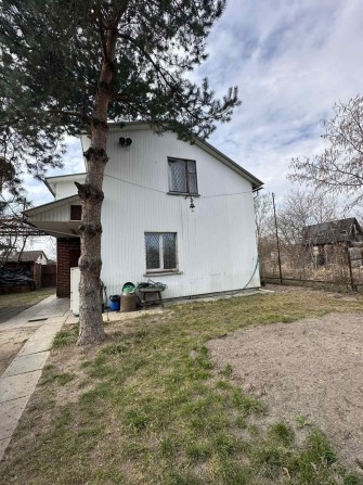 Продам 2х поверхову цегляну дачу у м.Шептицький - фото 1