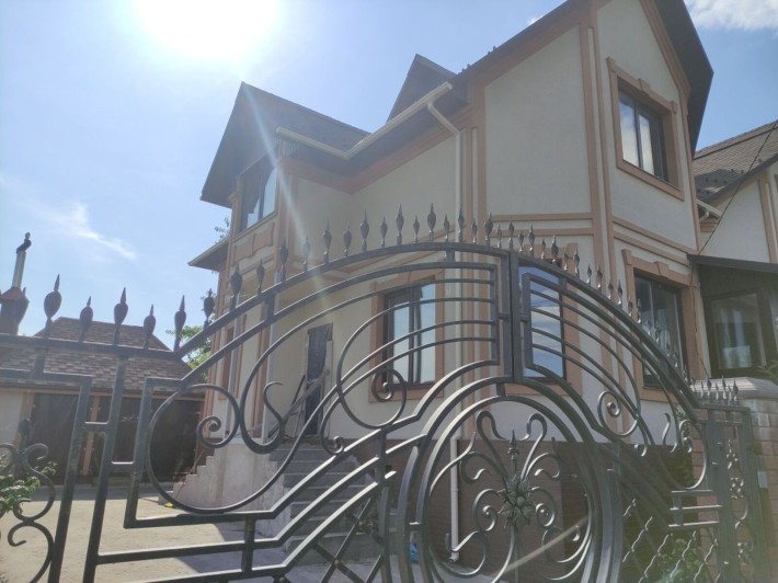 Великий будинок Дубово, оформлення 2%. Є Торг! 30789 - фото 1