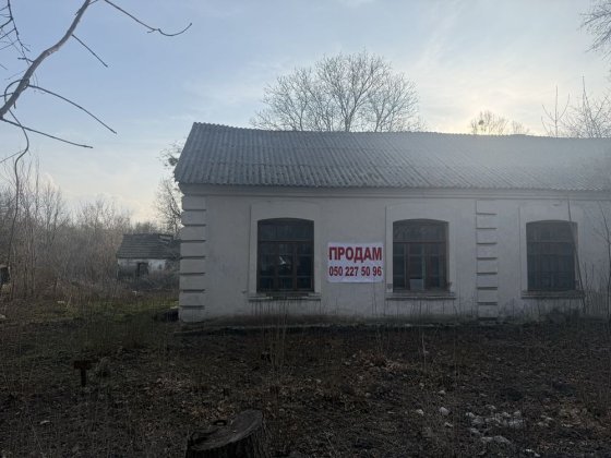 Хата при дорозі с. Мокіївці Шепетівка