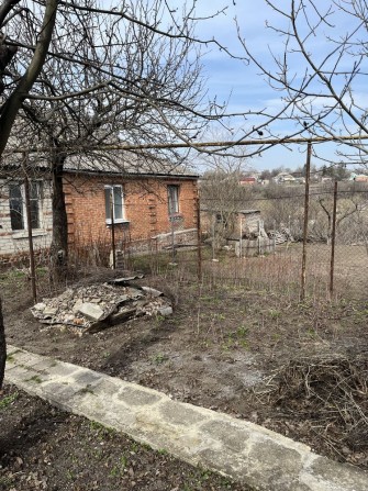 Продам 1/2 дома с удобствами в г. Чугуев. - фото 1