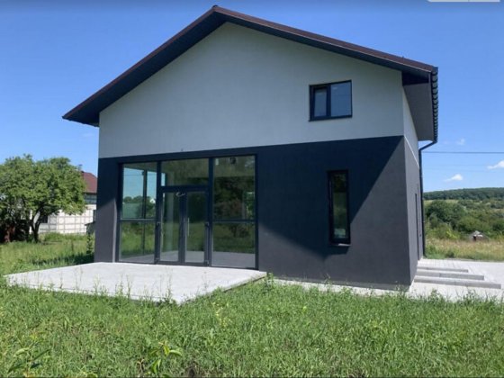 Сучасний будинок Лезнево, є камін. Є сад 35477 Хмельницький