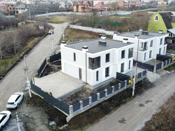 Продам котедж в місті Хмельницький