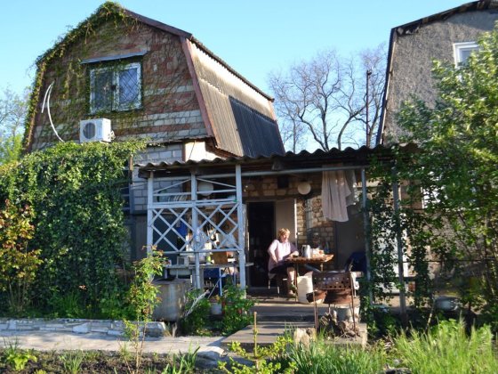 Продам дачуПродам дачу в садовому товаристві "Зелений  яр "
Продаєть Никополь