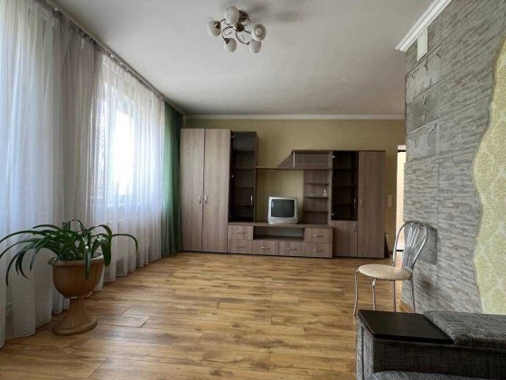 Продаж окремого приватного будинку з ремонтом без комісії Хмельницкий