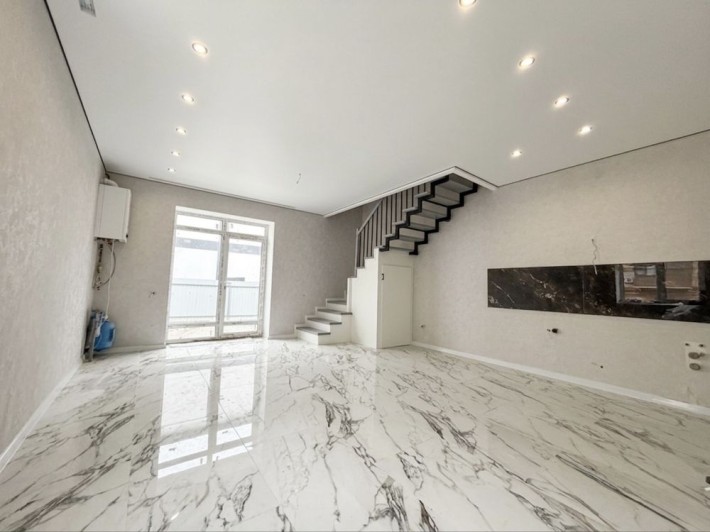 Продаж таунхаус з ремонтом без комісії для покупця - фото 1