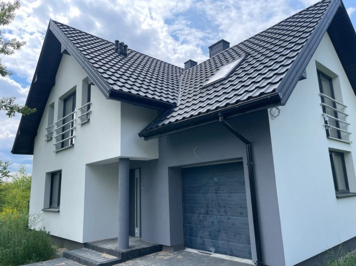 Дім 136м², 2 поверхи, фасад, стіни, вікна, двері - фото 1