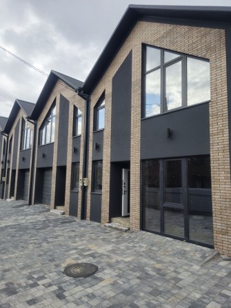 Таунхаус з гаражем - фото 1