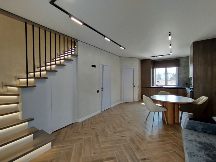 Продаж 2-поверхового Таунхауса - фото 1