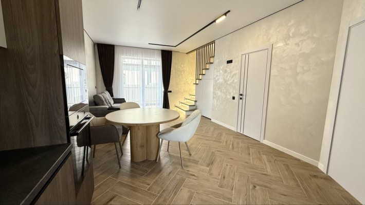 ТАУНХАУС ПІД Є-оселю, постанови, сертифікати - фото 1