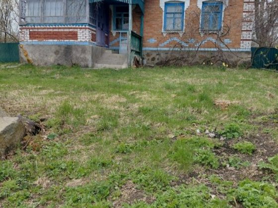 Продається будинок  в селі Гайсин