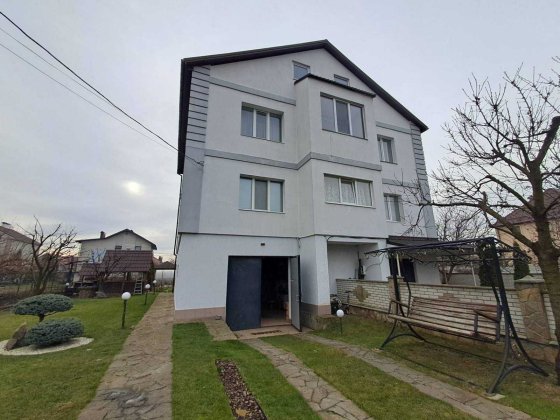 Продається частина будинку на Вінницьких Хуторах Вінницькі Хутори