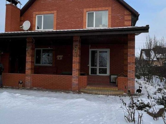 Продам 2-х поверховий будинок з ділянкою 10с на вул.Грушевського 6337 Вінницькі Хутори
