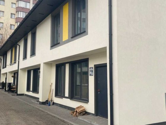 Таунхаус (котедж) в престижному районі міста, практично в центрі Хмельницький