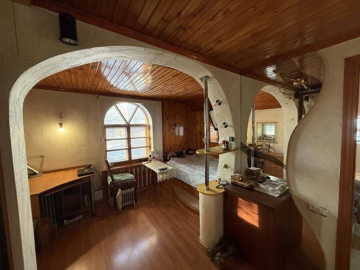 Будинок Центр! Чудовий стан є всі комунікації, поруч парк 42195 - фото 1