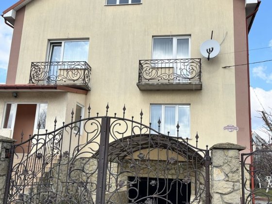 Будинок для великоі родини на Лезнево Хмельницкий