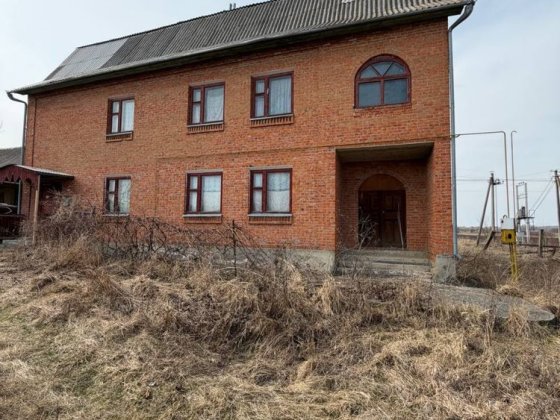 Продаж будинку з чорновими роботами, 340 кв.м. Хмельницький