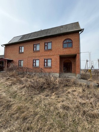 Продаж будинку з чорновими роботами, 340 кв.м. - фото 1