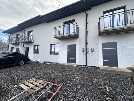 Продам таунхаус газифікований поряд школа Якушинці